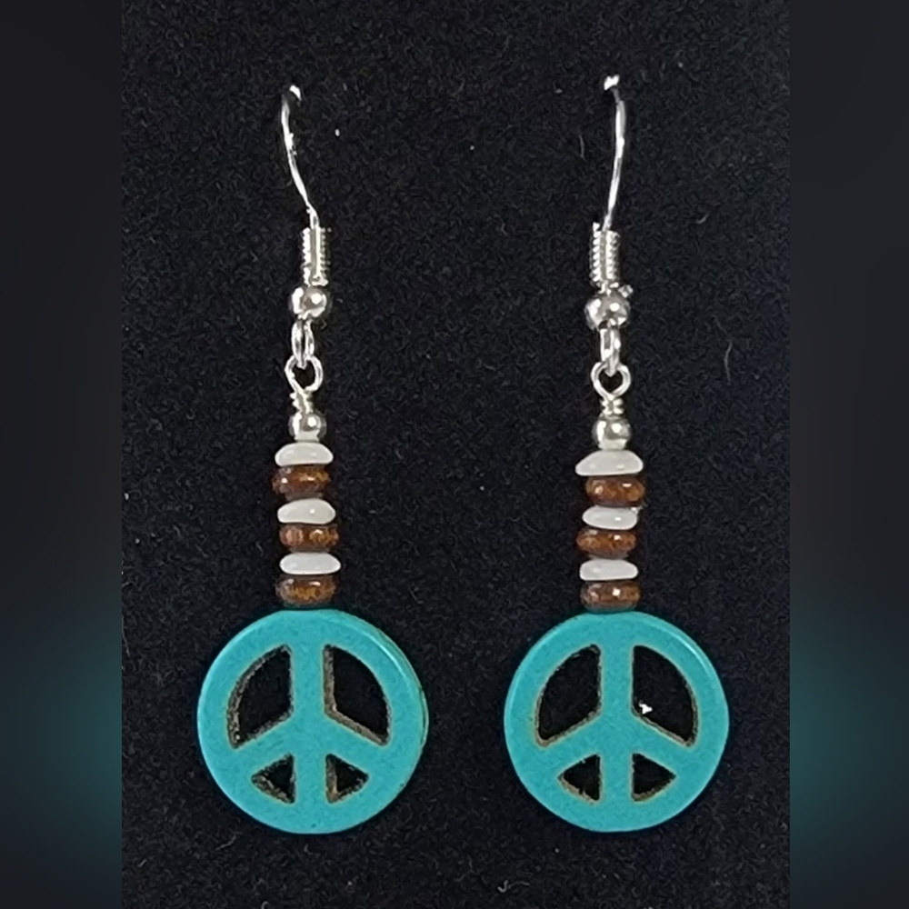 SS 925 Boho Beach Surfer Hawaiian Oahu North Shore Puka, Wood & Howlite Earrings